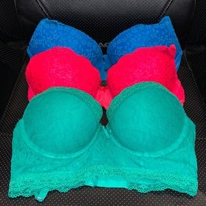 Gilly Hicks Bra